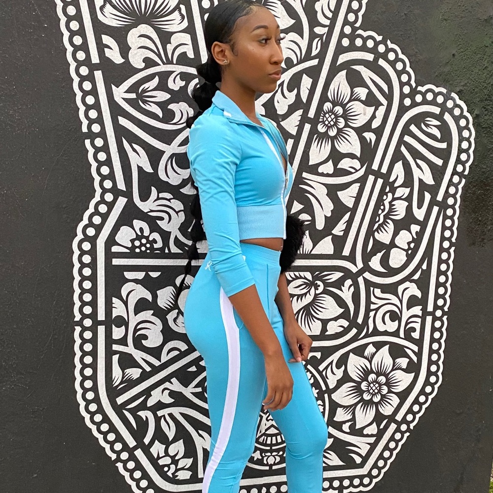 Gsuwoo track suit